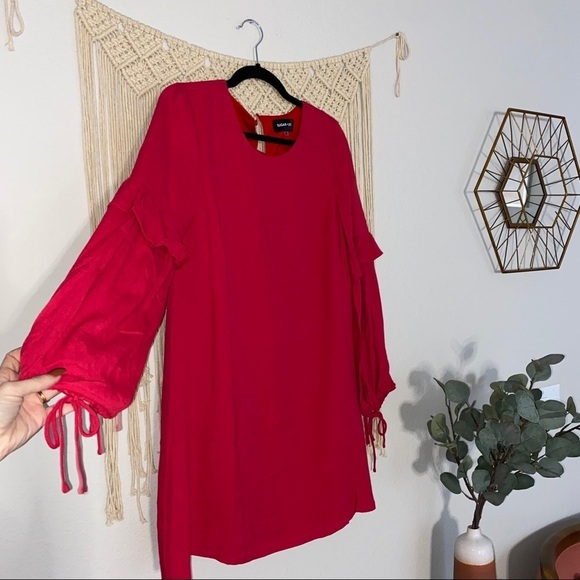 Sugar + Lips Frill Sleeve Mini Dress - Picture 3 of 4